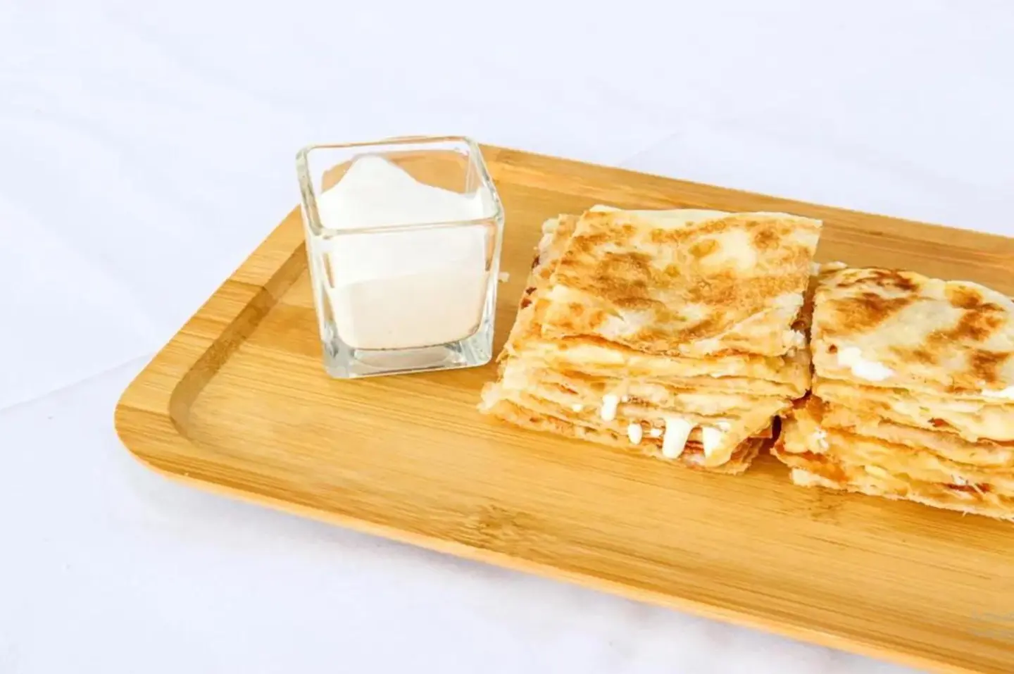 مطبق جبن سائل سادة