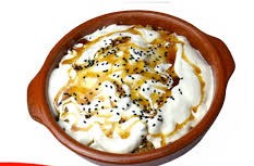 نص نفر فتة قشطة وعسل